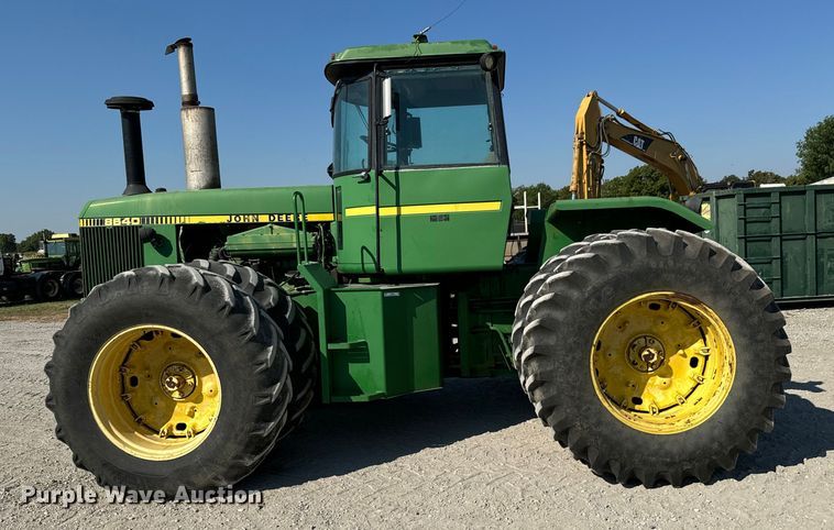 image for item MV9092 1981 John Deere  8640 4WD tractor