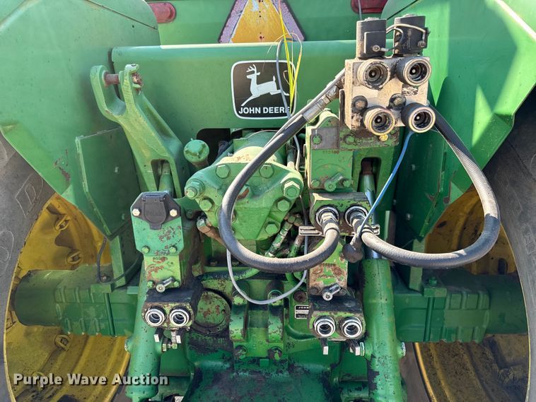 image for item MV9092 1981 John Deere  8640 4WD tractor
