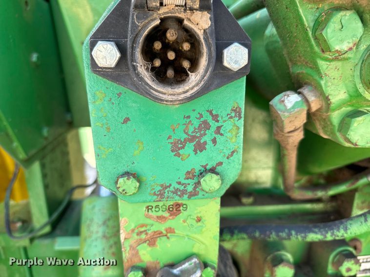 image for item MV9092 1981 John Deere  8640 4WD tractor