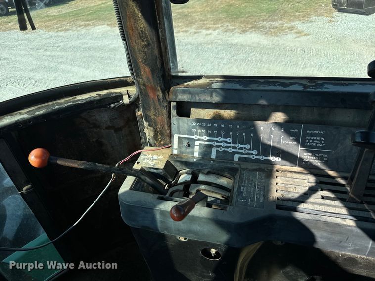 image for item MV9092 1981 John Deere  8640 4WD tractor