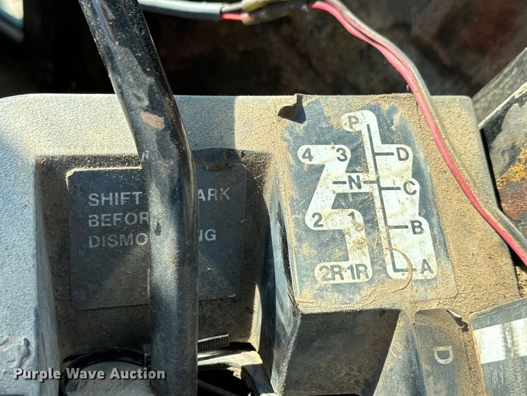 image for item MV9092 1981 John Deere  8640 4WD tractor