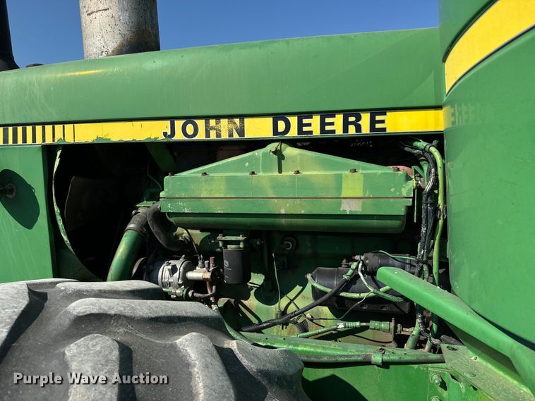 image for item MV9092 1981 John Deere  8640 4WD tractor