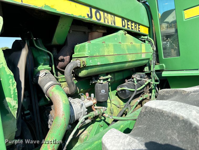 image for item MV9092 1981 John Deere  8640 4WD tractor