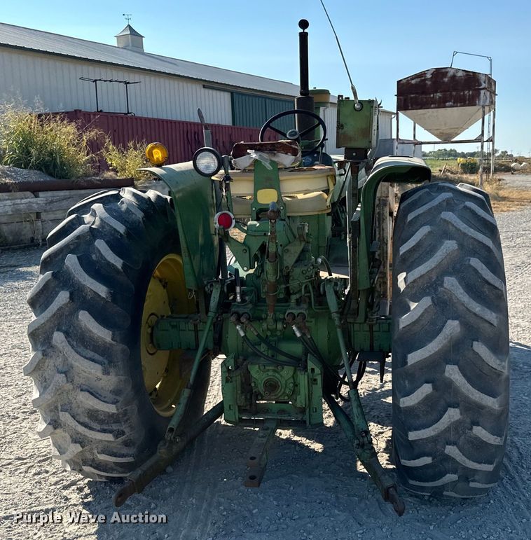 image for item MV9093 1968 John Deere 4020 tractor