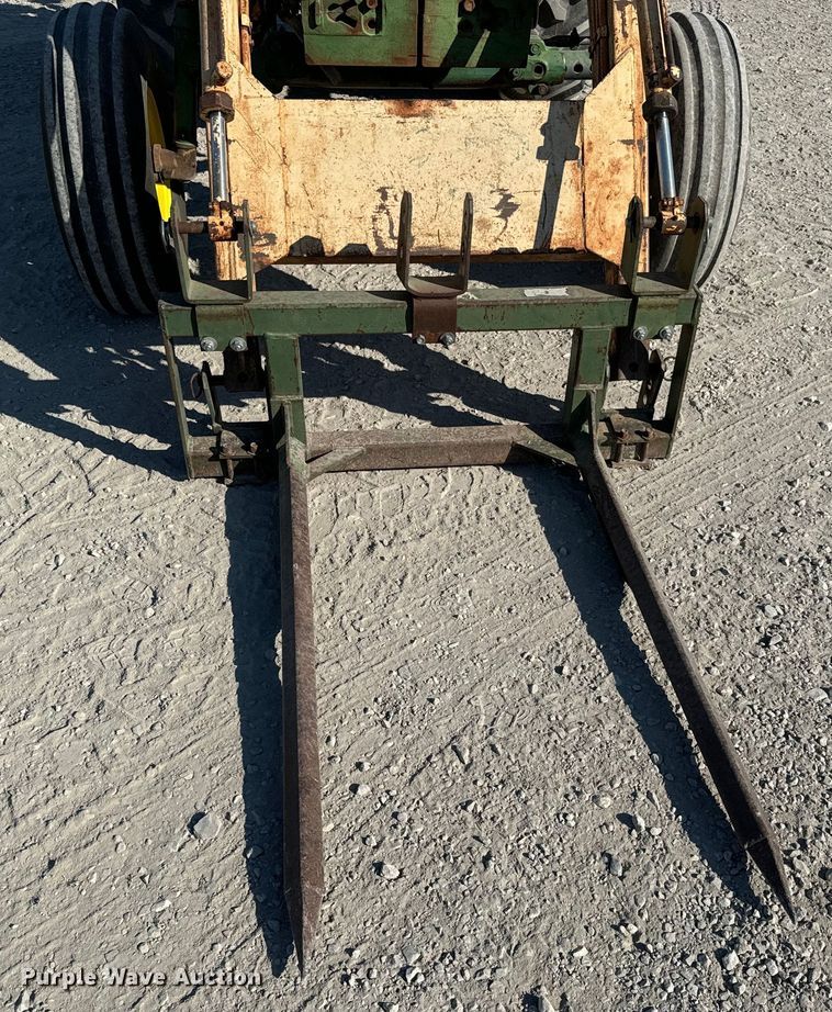 image for item MV9093 1968 John Deere 4020 tractor