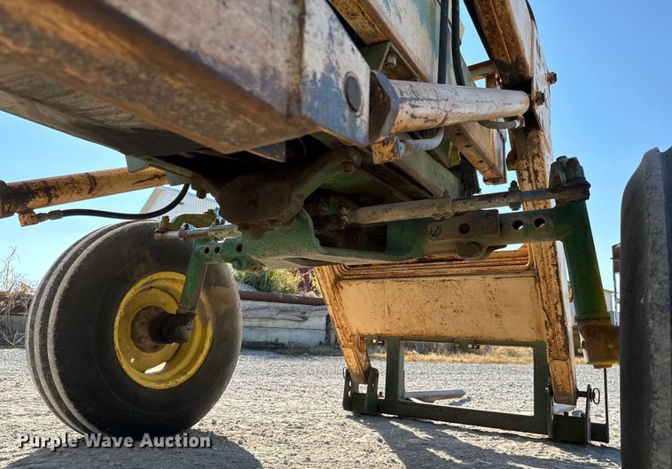 image for item MV9093 1968 John Deere 4020 tractor