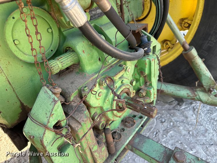 image for item MV9093 1968 John Deere 4020 tractor