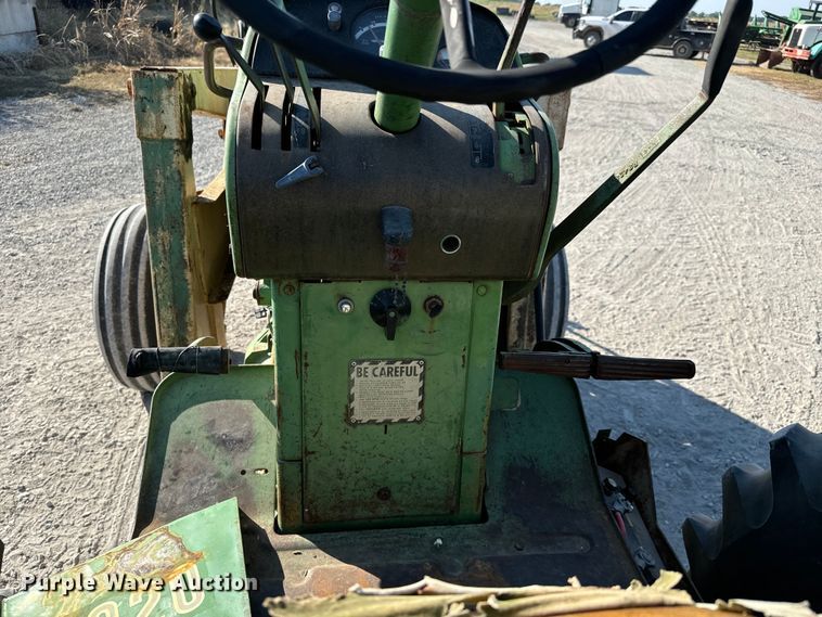 image for item MV9093 1968 John Deere 4020 tractor