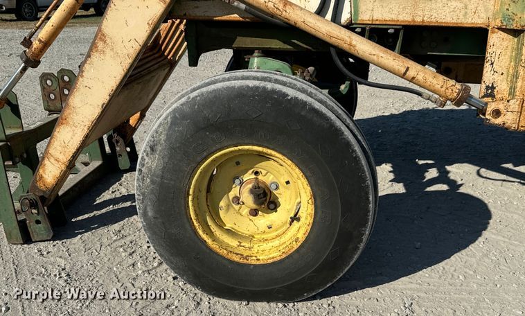 image for item MV9093 1968 John Deere 4020 tractor