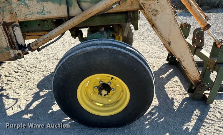 image for item MV9093 1968 John Deere 4020 tractor