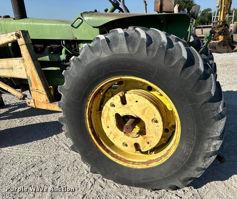 image for item MV9093 1968 John Deere 4020 tractor