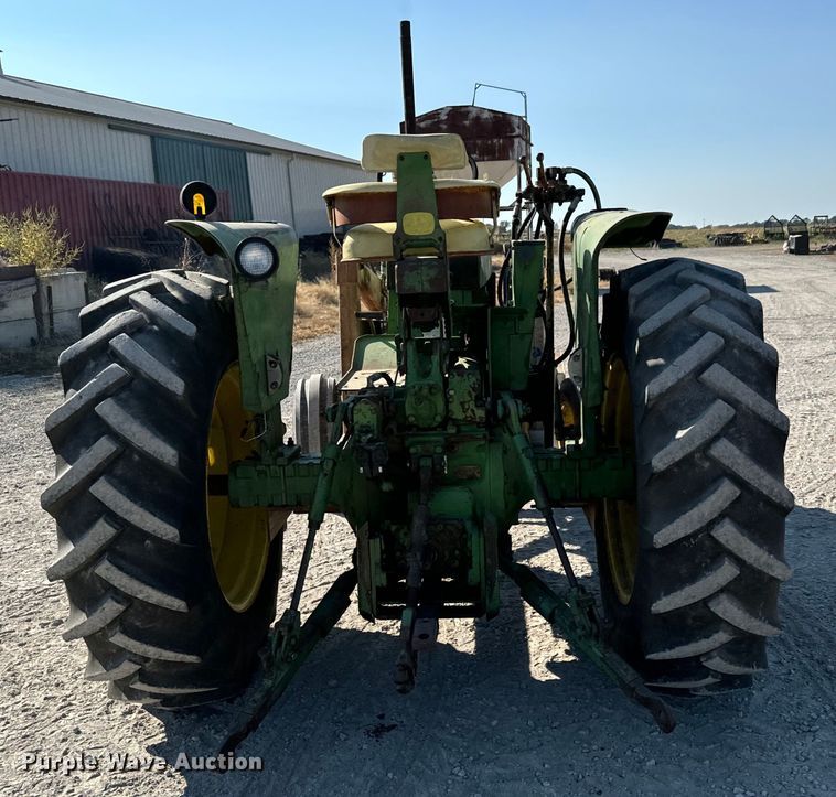 image for item MV9094 1969 John Deere 4020 tractor