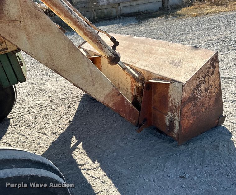 image for item MV9094 1969 John Deere 4020 tractor