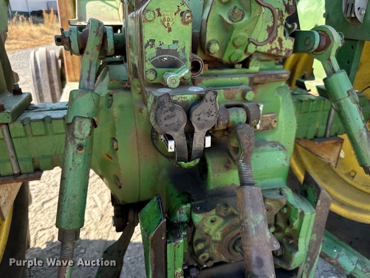 image for item MV9094 1969 John Deere 4020 tractor