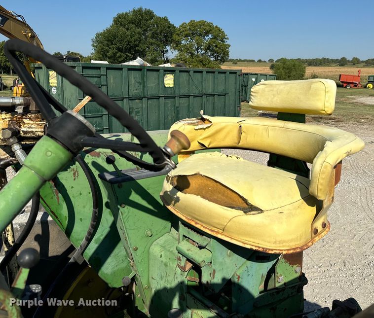 image for item MV9094 1969 John Deere 4020 tractor