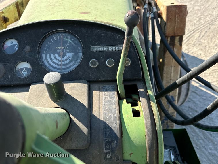 image for item MV9094 1969 John Deere 4020 tractor