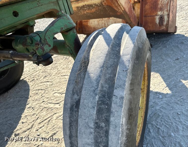 image for item MV9094 1969 John Deere 4020 tractor