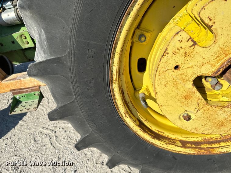 image for item MV9094 1969 John Deere 4020 tractor