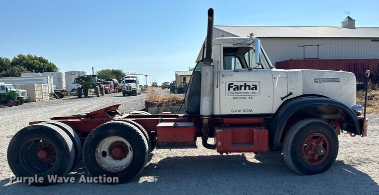 image for item MV9095 1971 Hendrickson semi truck