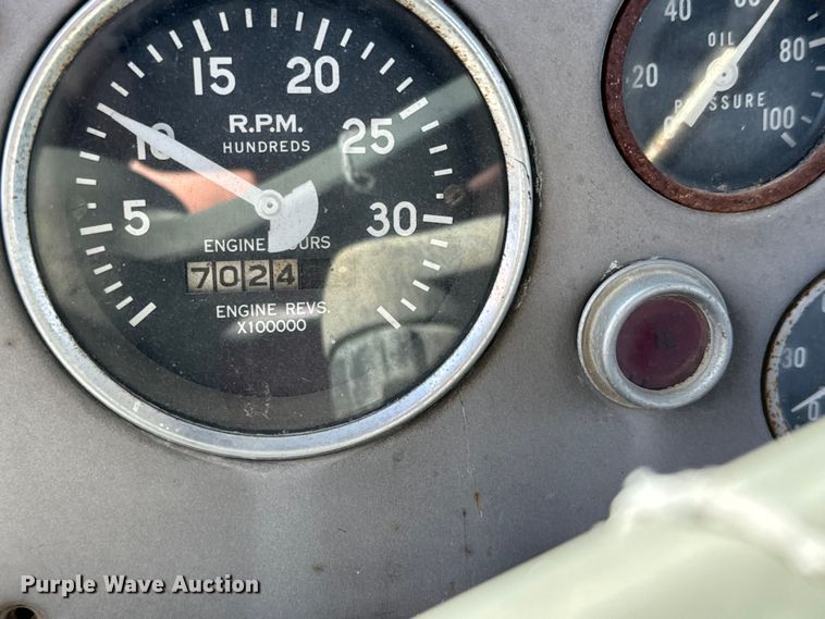 image for item MV9095 1971 Hendrickson semi truck