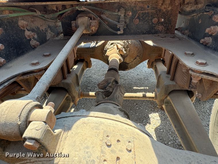 image for item MV9096 1986 Ford 9000 semi truck