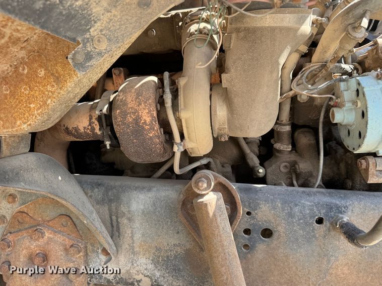 image for item MV9096 1986 Ford 9000 semi truck