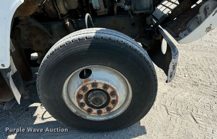 image for item MV9096 1986 Ford 9000 semi truck