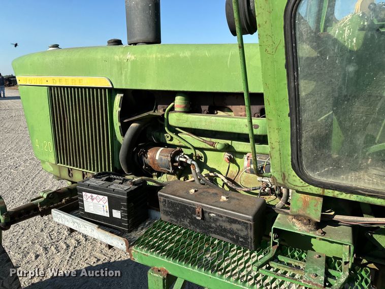 image for item MV9102 1972 John Deere  4320 tractor