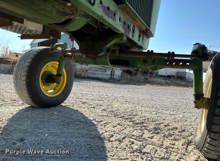 image for item MV9102 1972 John Deere  4320 tractor