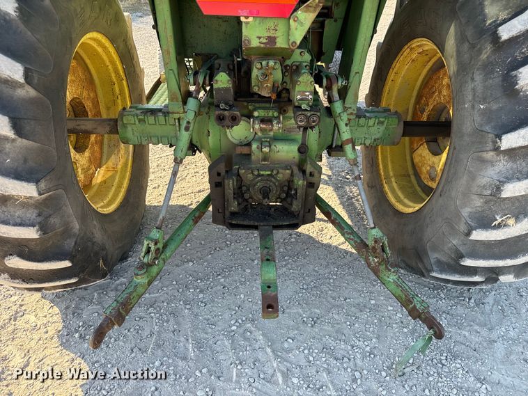 image for item MV9102 1972 John Deere  4320 tractor