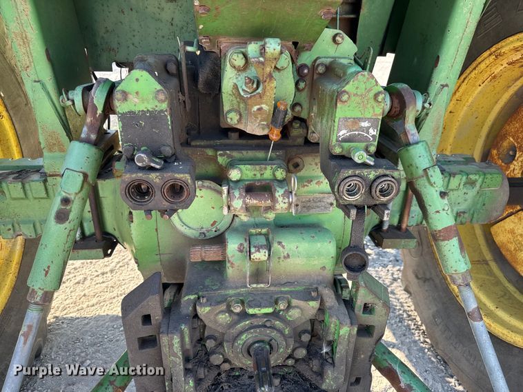 image for item MV9102 1972 John Deere  4320 tractor