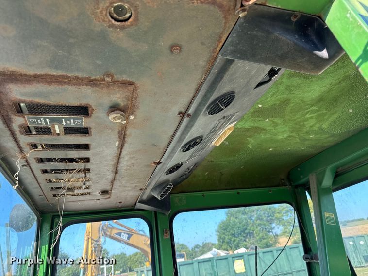 image for item MV9102 1972 John Deere  4320 tractor