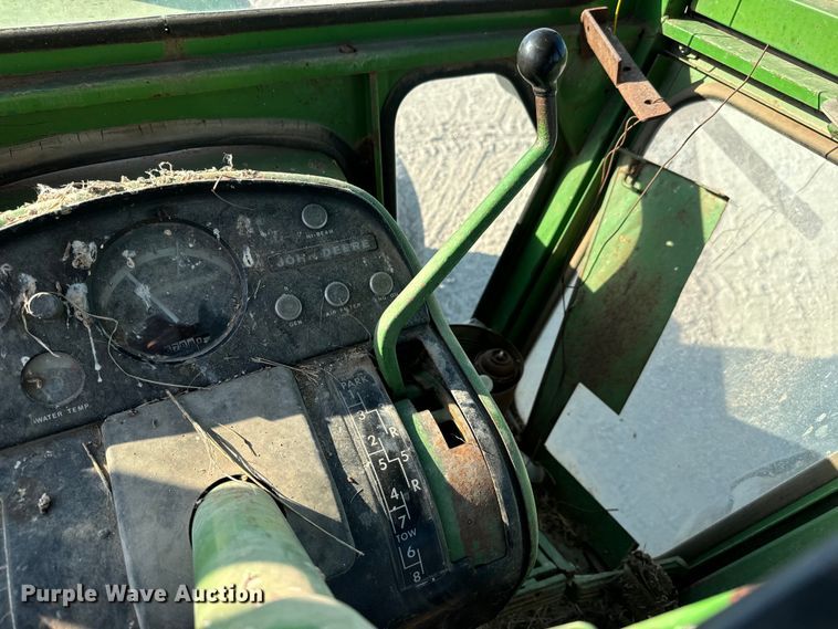 image for item MV9102 1972 John Deere  4320 tractor