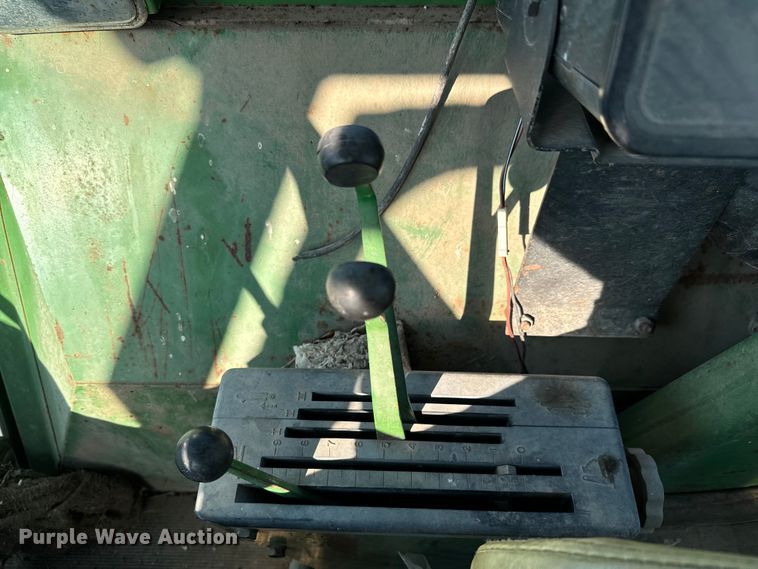 image for item MV9102 1972 John Deere  4320 tractor