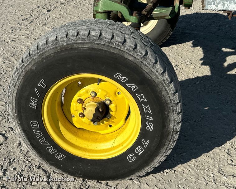 image for item MV9102 1972 John Deere  4320 tractor