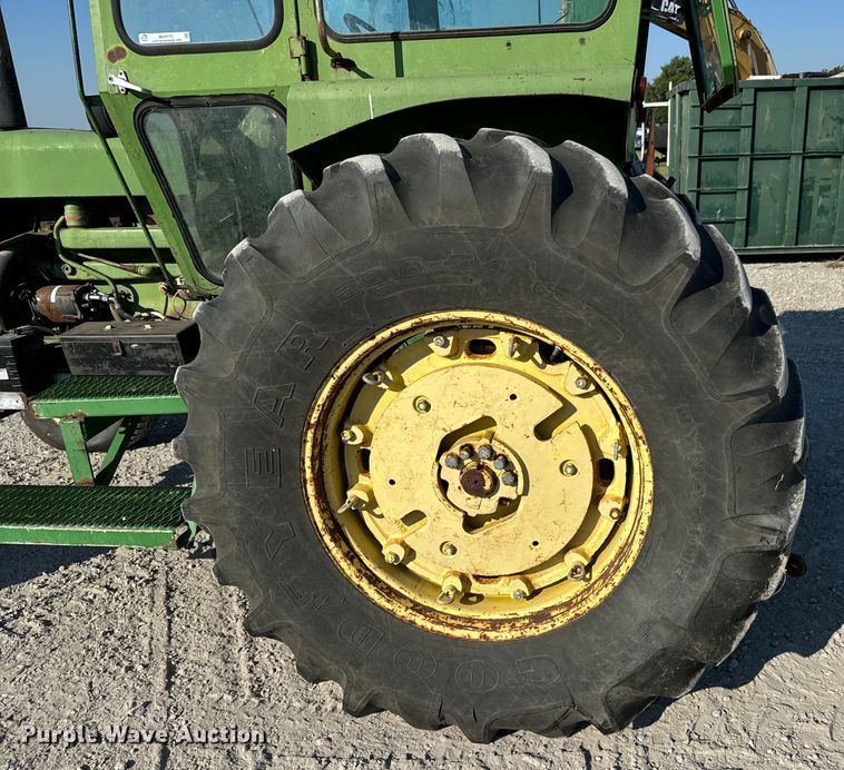 image for item MV9102 1972 John Deere  4320 tractor