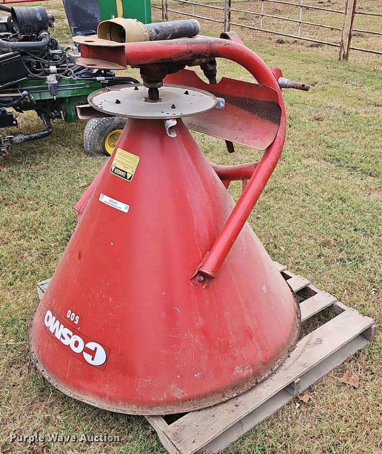 image for item NX9259 2005 Cosmo 500 spreader