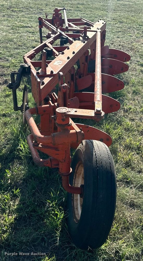 image for item OE9233 Case plow