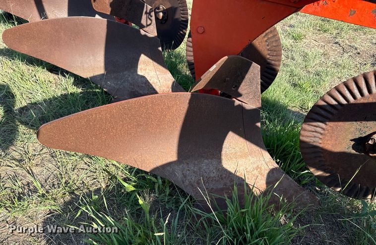 image for item OE9233 Case plow