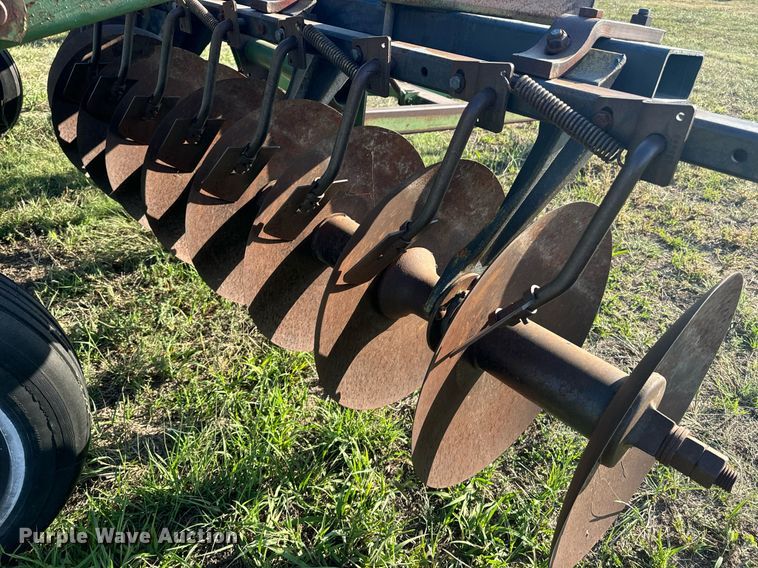 image for item OE9236 John Deere 1710A disk ripper
