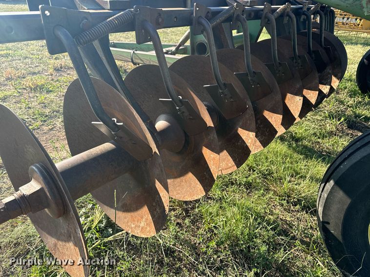 image for item OE9236 John Deere 1710A disk ripper