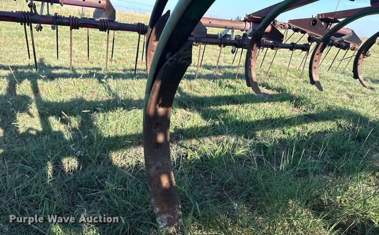 image for item OE9236 John Deere 1710A disk ripper