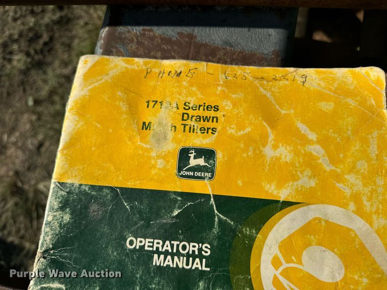 image for item OE9236 John Deere 1710A disk ripper