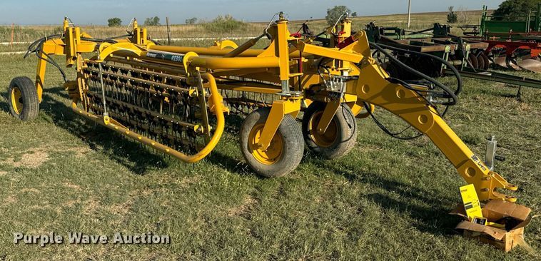 image for item OE9237 2008 Vermeer R2300 hay rake