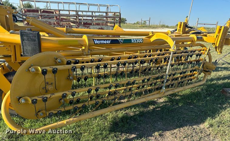 image for item OE9237 2008 Vermeer R2300 hay rake