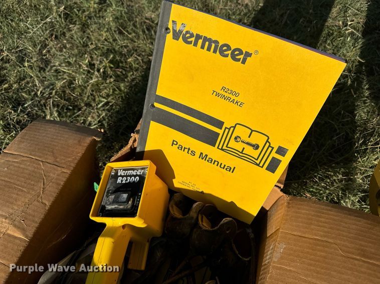 image for item OE9237 2008 Vermeer R2300 hay rake