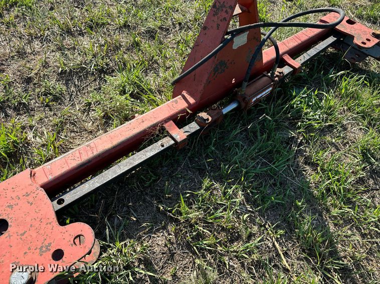 image for item OE9243 Besler 750 bale unroller