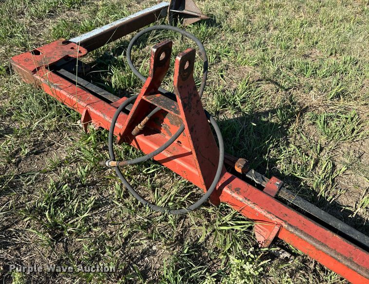 image for item OE9243 Besler 750 bale unroller