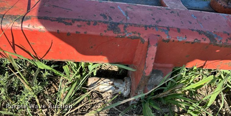 image for item OE9243 Besler 750 bale unroller