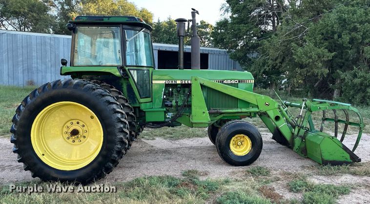 image for item OM9674 1982 John Deere 4640 tractor